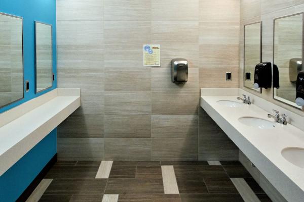 chace bathroom