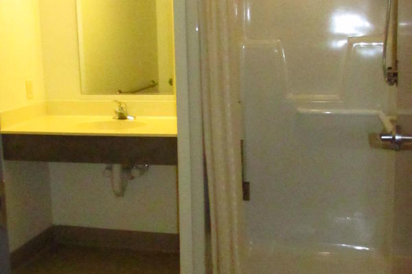 North Halls 1bed suite bath