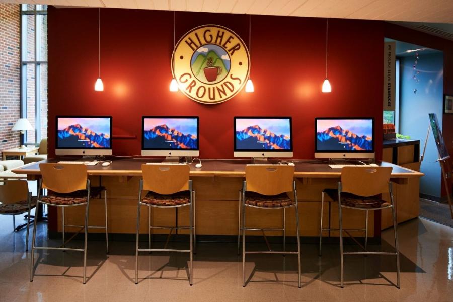 Computer stations at Higher Grounds 