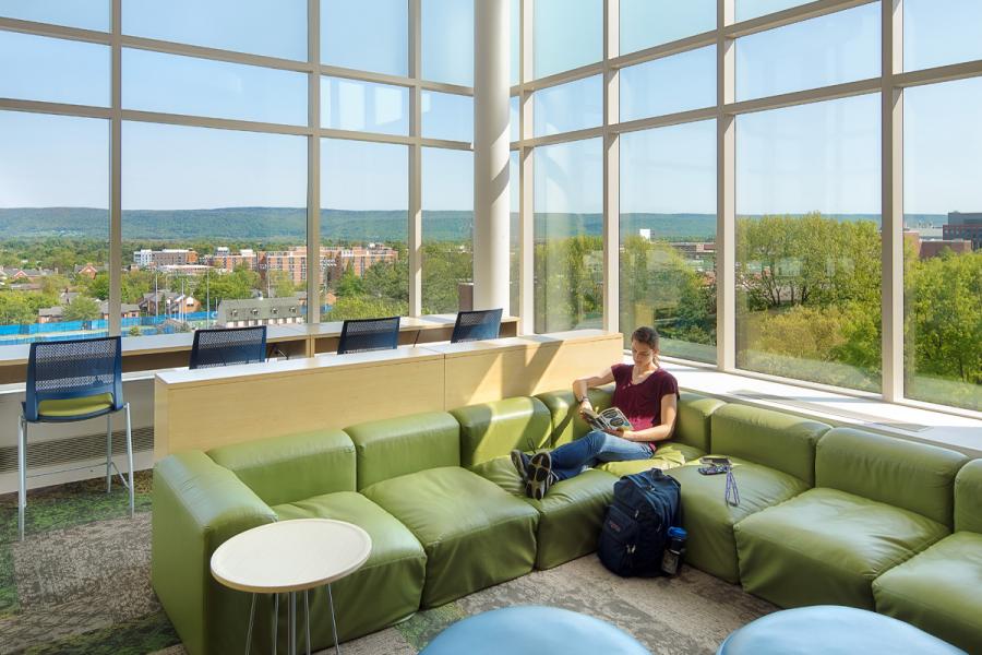 Martin Lounge