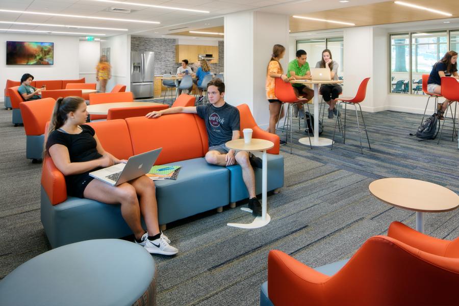 Stuart Lounge