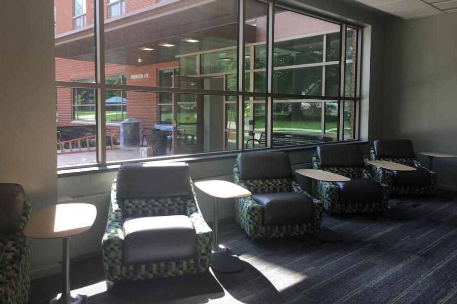 Robinson Lounge