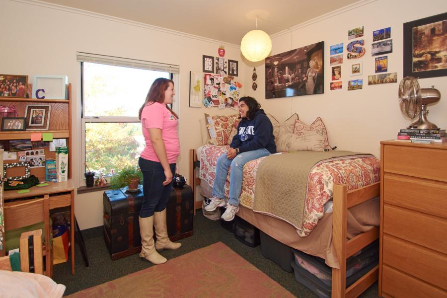 apartment bedroom with students 