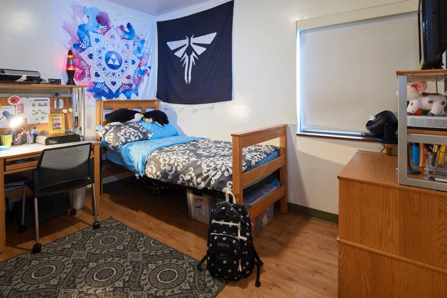 nittany apartment room