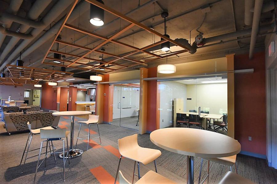 beaver lounge