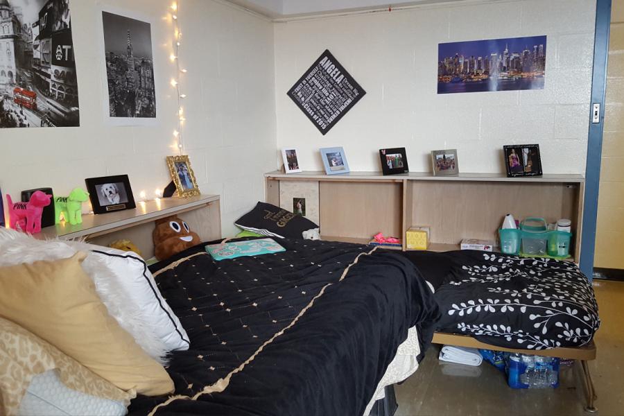 pollock student room