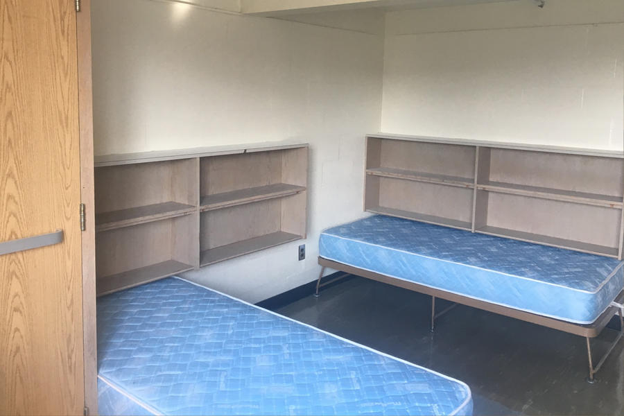pollock student room