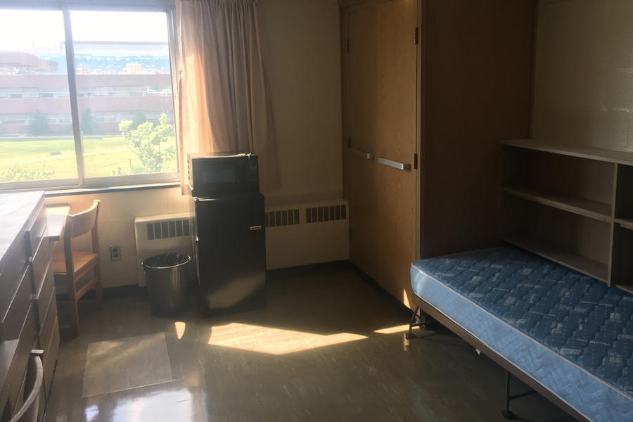 pollock student room