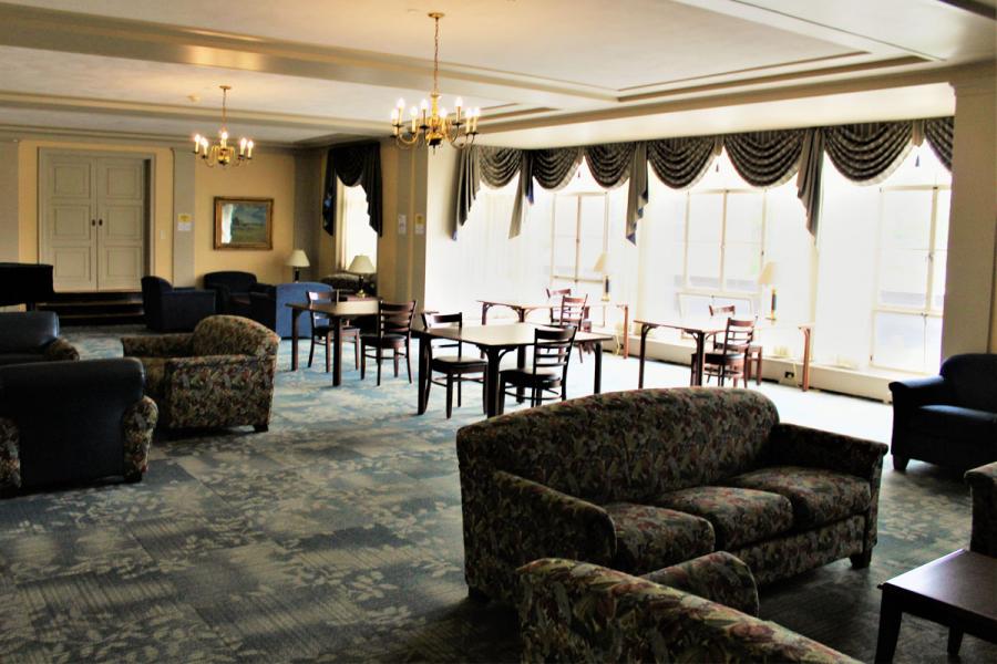simmons lounge