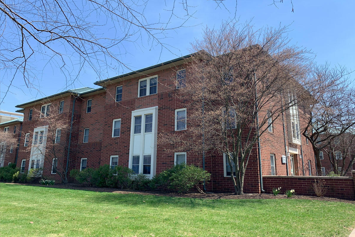 dunham exterior