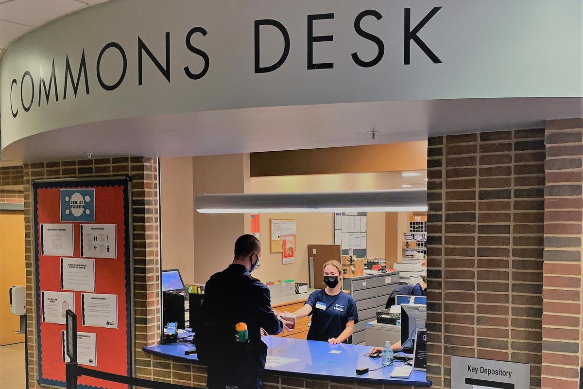 Pollock Commons Desk